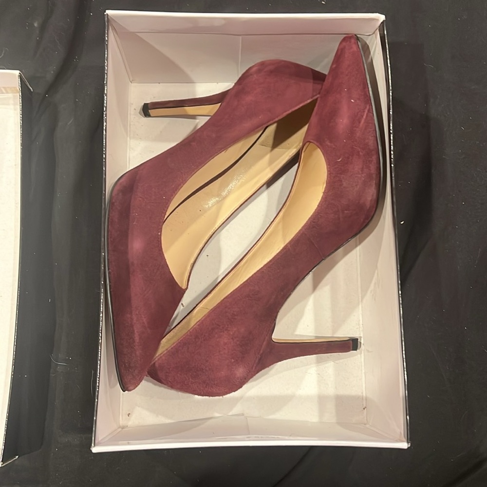 Nine West White Shoe Box